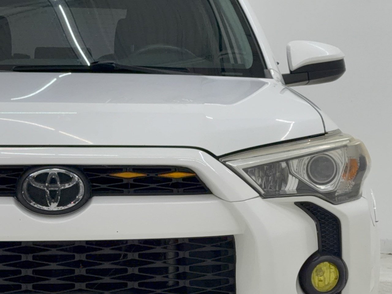 Used 2016 Toyota 4Runner SR5 RWD image 12