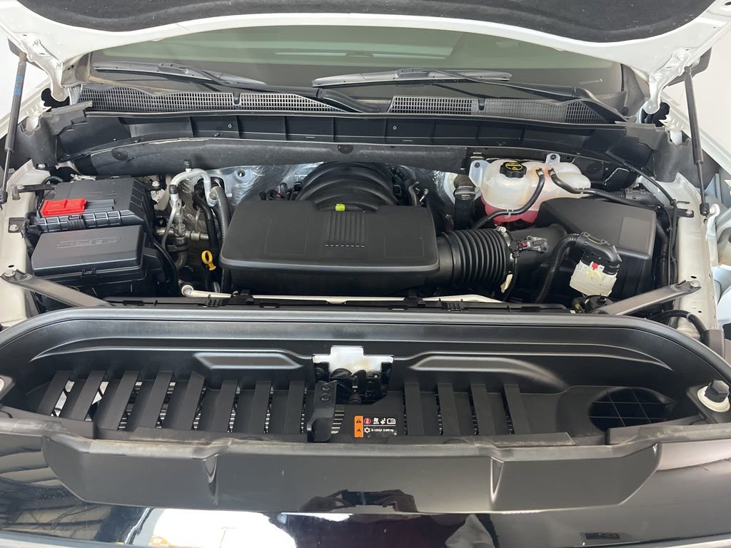 Used 2025 GMC Sierra 1500 AT4 image 9
