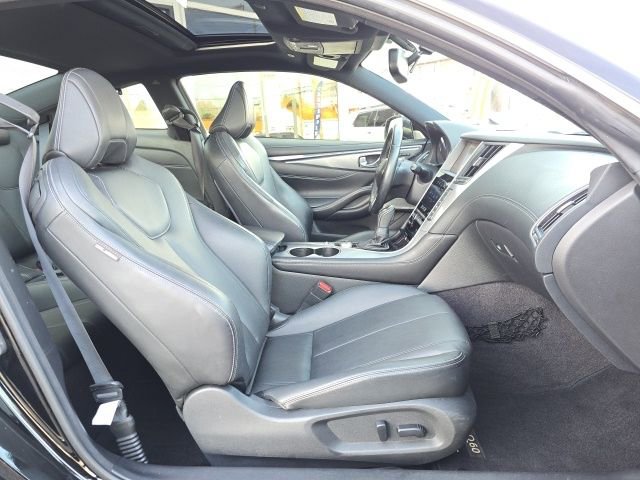 Used 2018 INFINITI Q60 3.0t Luxe w/ Sensory Package 3.0T Luxe image 37