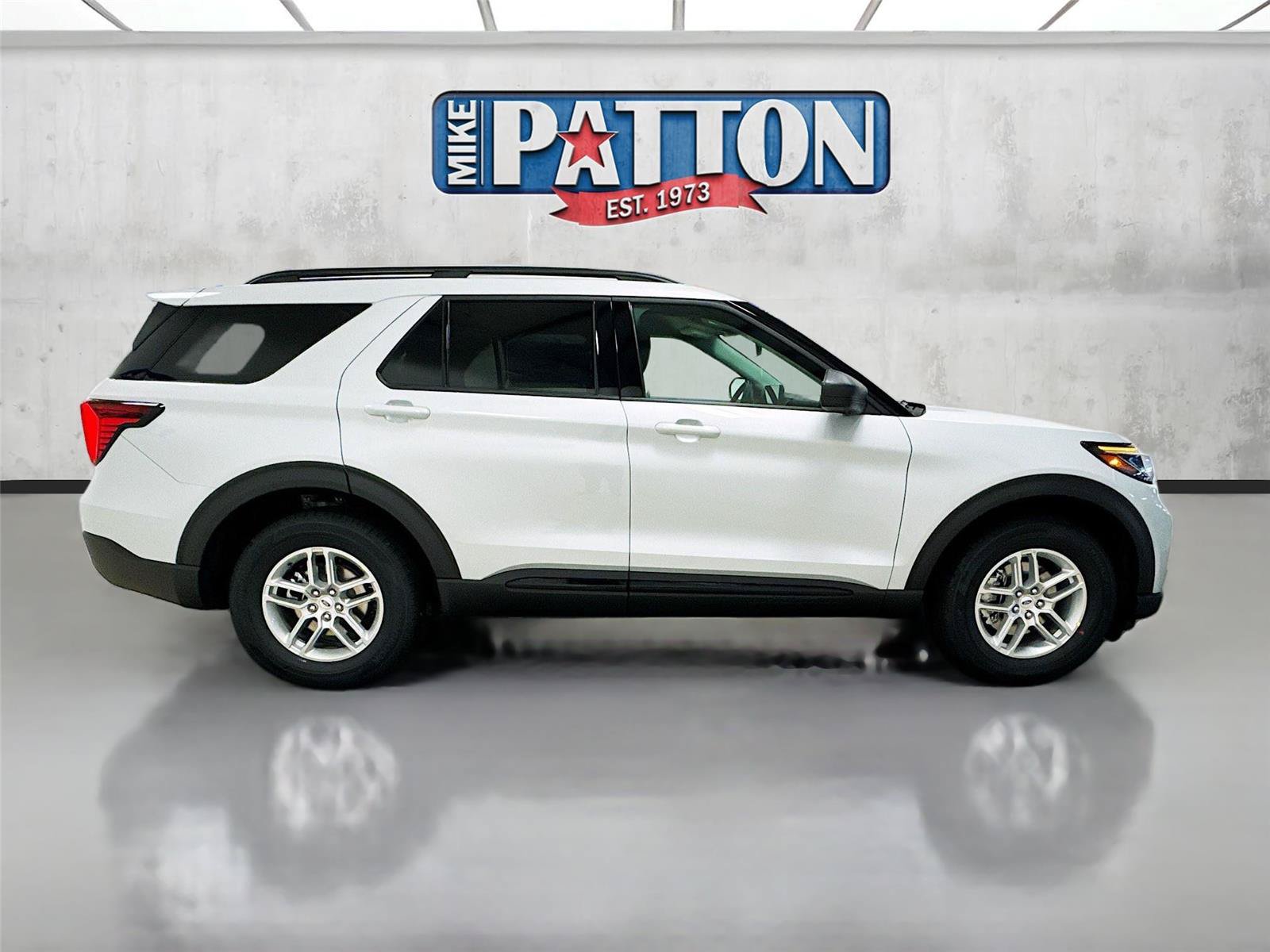 New 2026 Ford Explorer Active AWD/4WD image 8