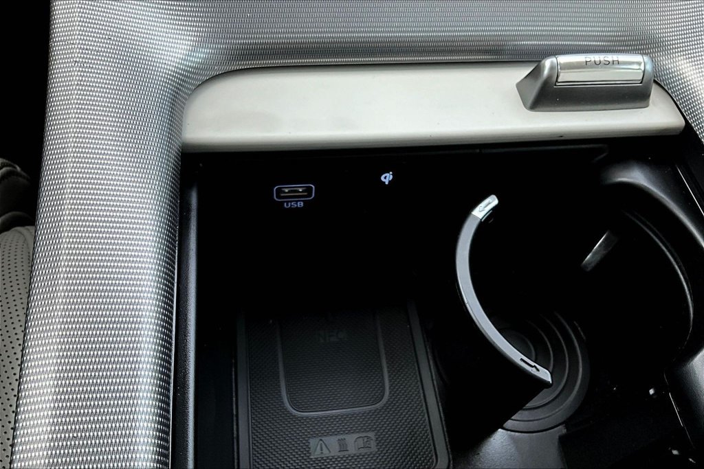 Used 2024 Hyundai Palisade Calligraphy FWD image 17