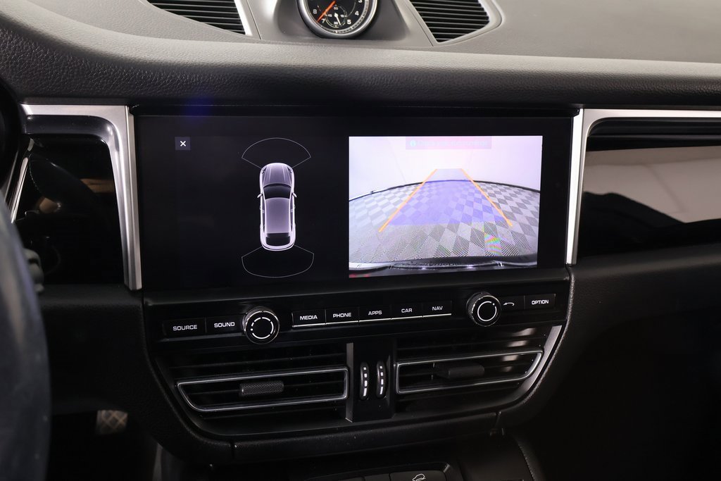 Used 2020 Porsche Macan image 7