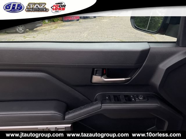 Used 2025 Toyota Tacoma TRD Off-Road AWD/4WD image 11