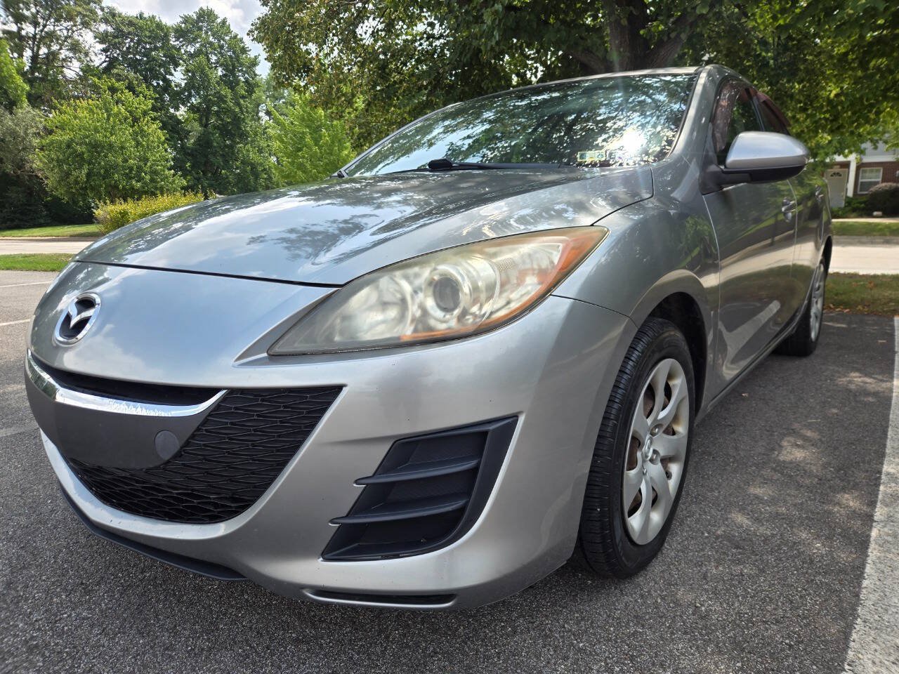 Used 2010 MAZDA MAZDA3 i Sport FWD image 1