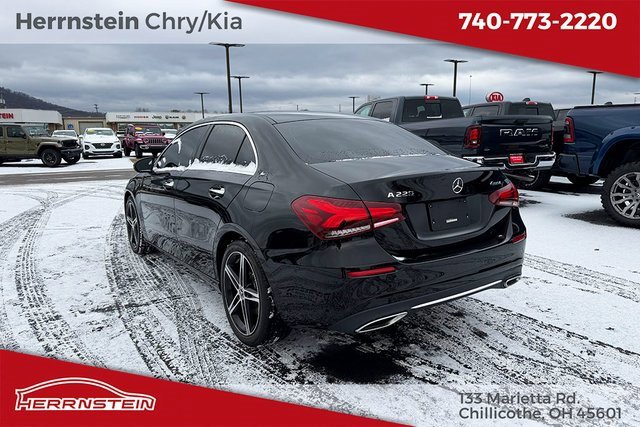 Used 2022 Mercedes-Benz A 220 4MATIC image 5