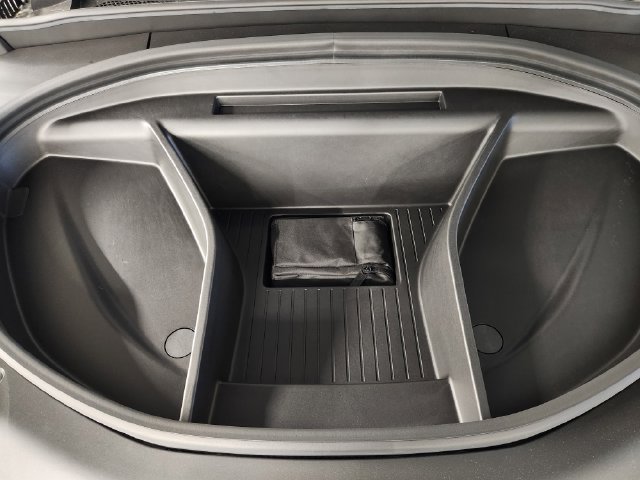 New 2026 Volvo EX90 Plus RWD image 29