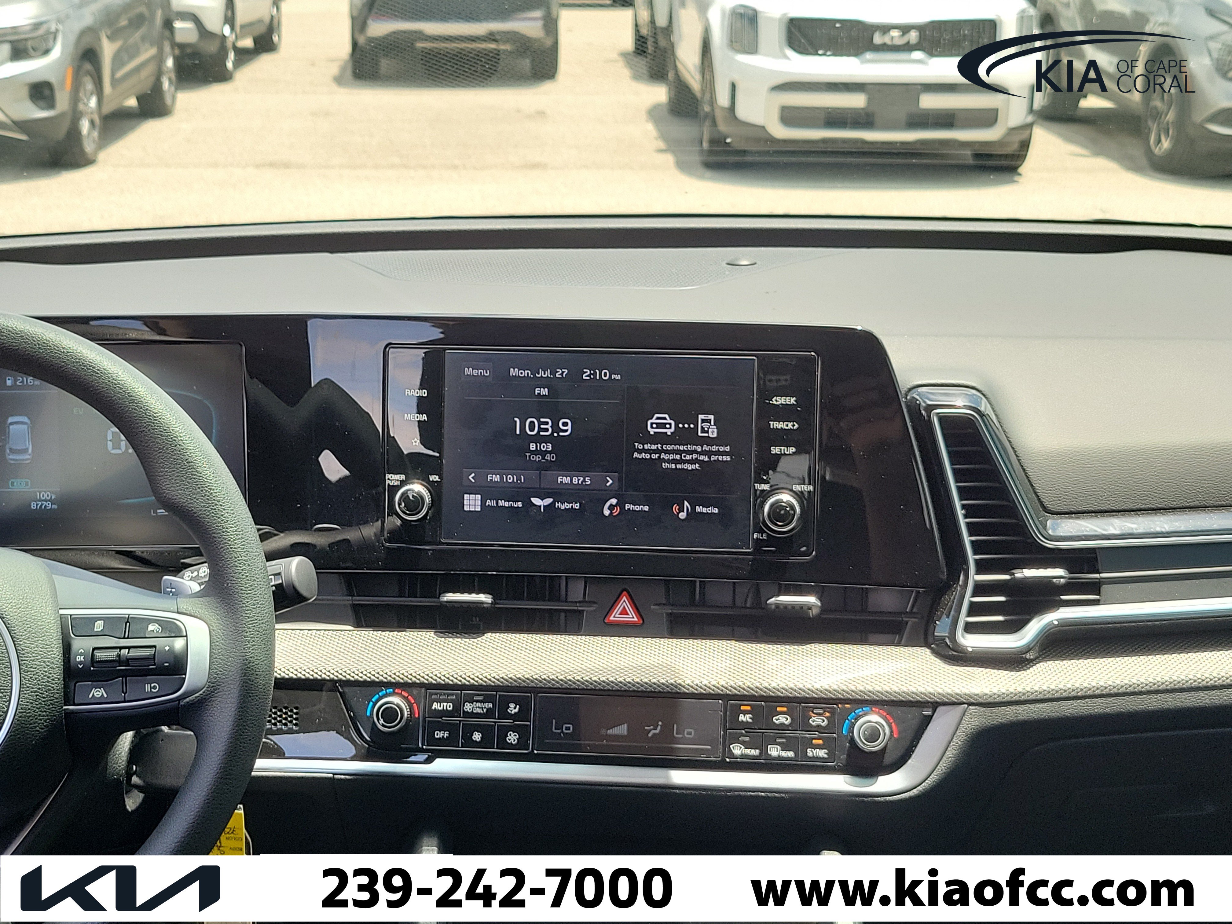 Certified 2025 Kia Sportage LX FWD image 18