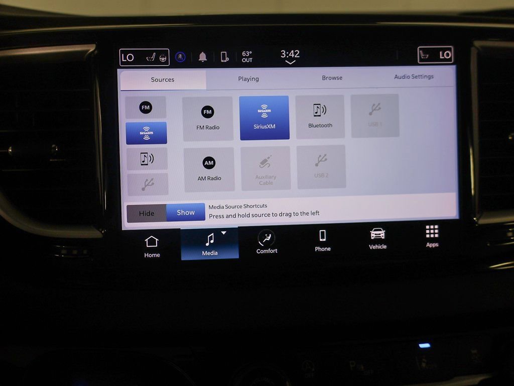 Used 2023 Chrysler Pacifica Touring-L image 43