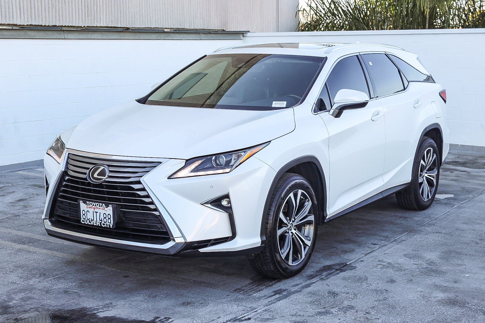 Used 2018 Lexus RX 350L FWD image 3