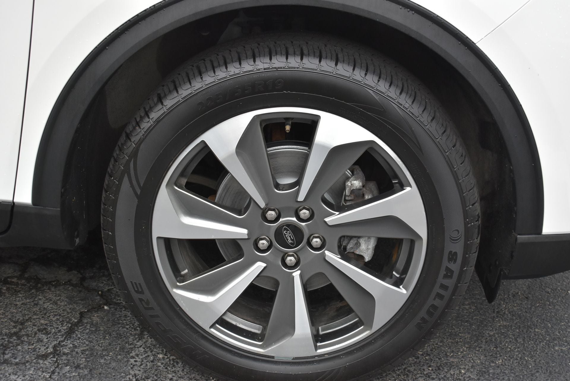Used 2024 Ford Escape Platinum AWD/4WD image 11