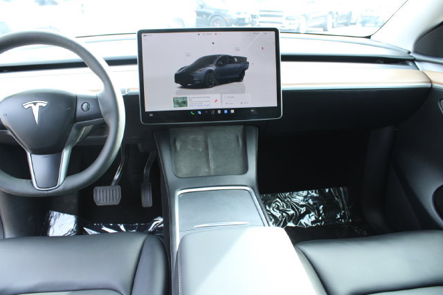 Used 2024 Tesla Model Y Long Range RWD image 11