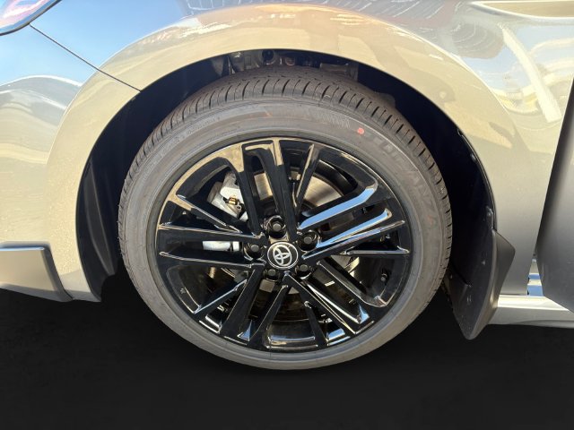 New 2026 Toyota Camry SE w/ Convenience Package FWD image 11