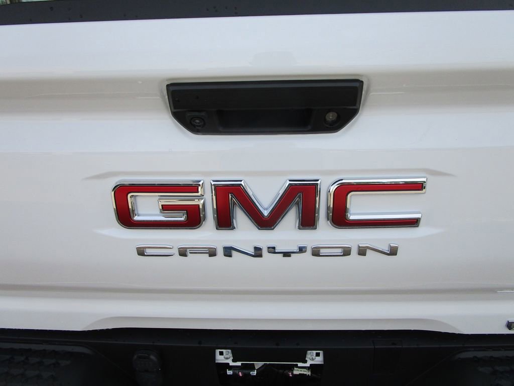 New 2026 GMC Canyon Elevation image 13