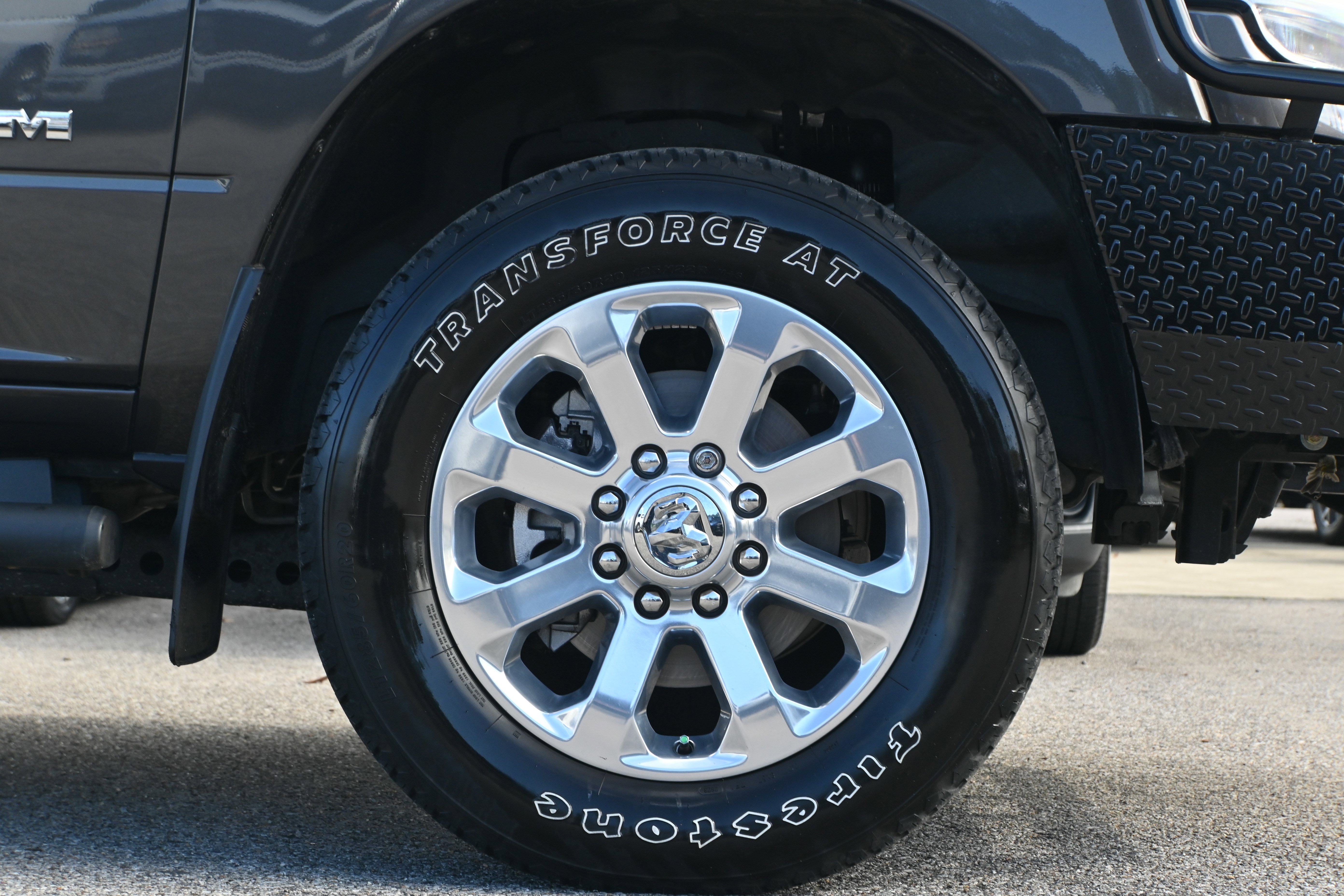 Used 2024 RAM 2500 Laramie w/ Sport Appearance Package image 23