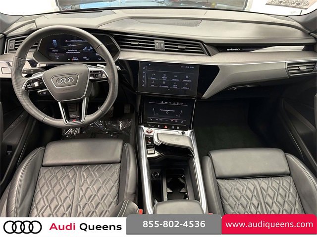 Used 2023 Audi e-tron S Prestige w/ Prestige Package image 16