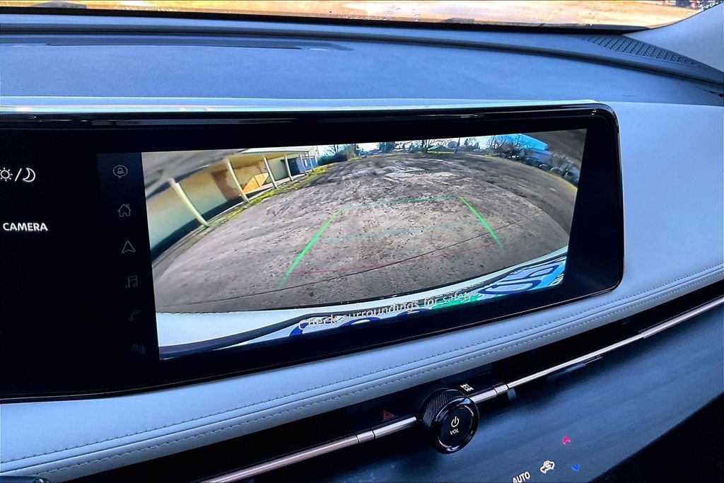 Used 2023 Nissan Ariya FWD image 30