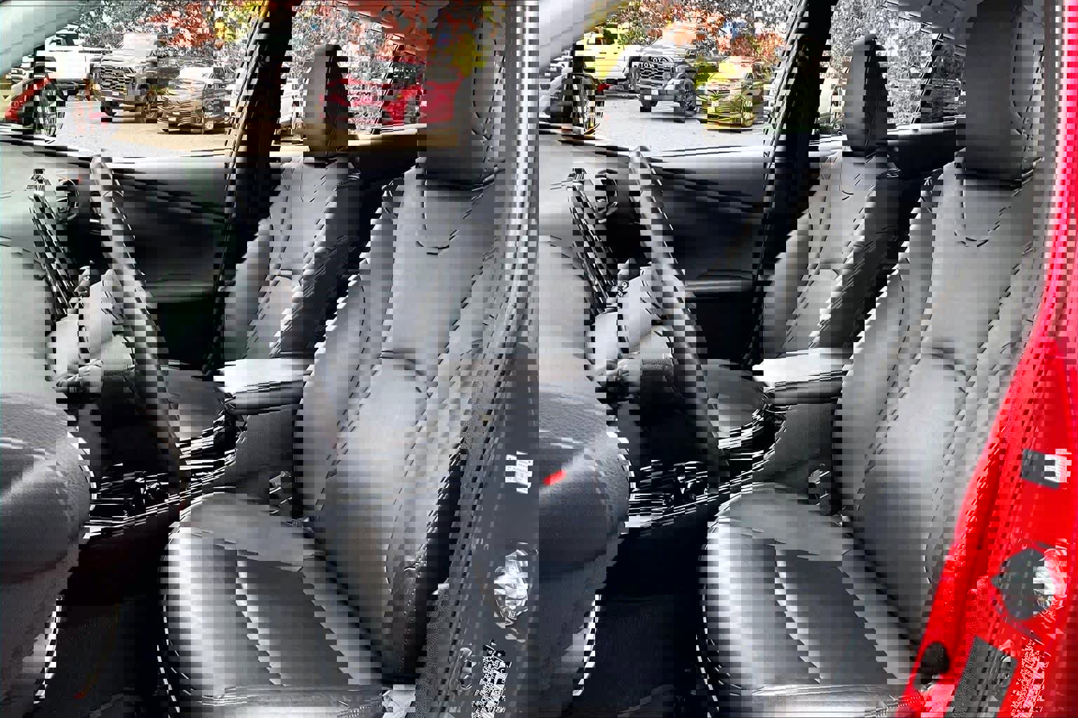 Used 2019 Toyota Prius Prime Advanced image 7