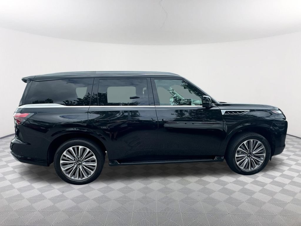 Used 2025 INFINITI QX80 Sensory AWD/4WD image 4
