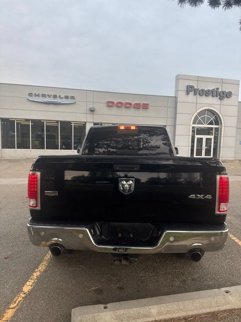 Used 2014 RAM 1500 Laramie w/ Convenience Group AWD/4WD image 3