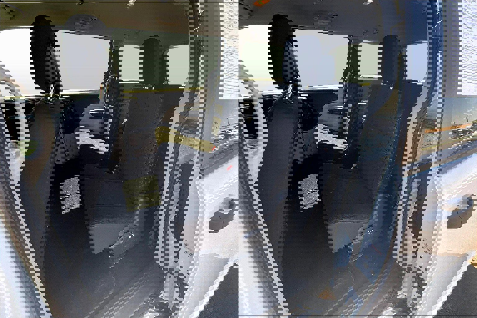 Used 2019 Dodge Grand Caravan SE w/ UConnect Hands-Free Group image 22