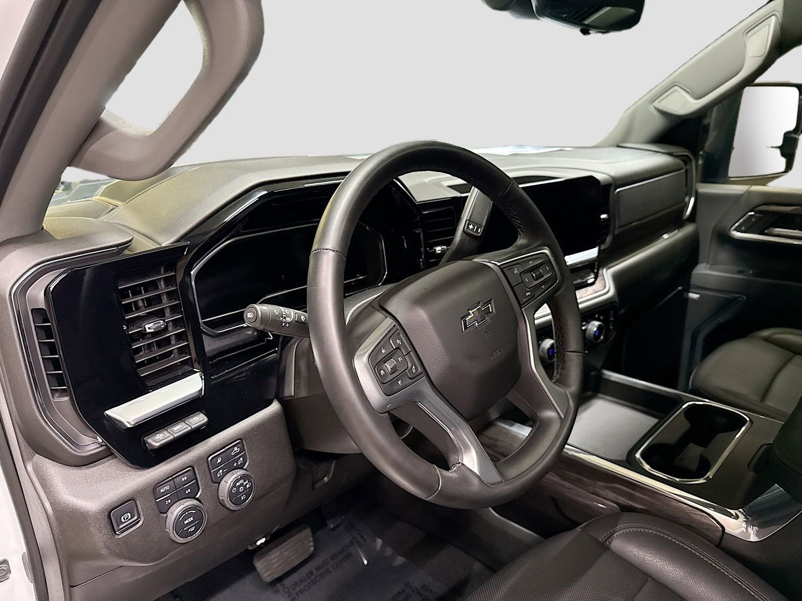 Used 2025 Chevrolet Silverado 2500 LTZ w/ Trail Boss Package image 11