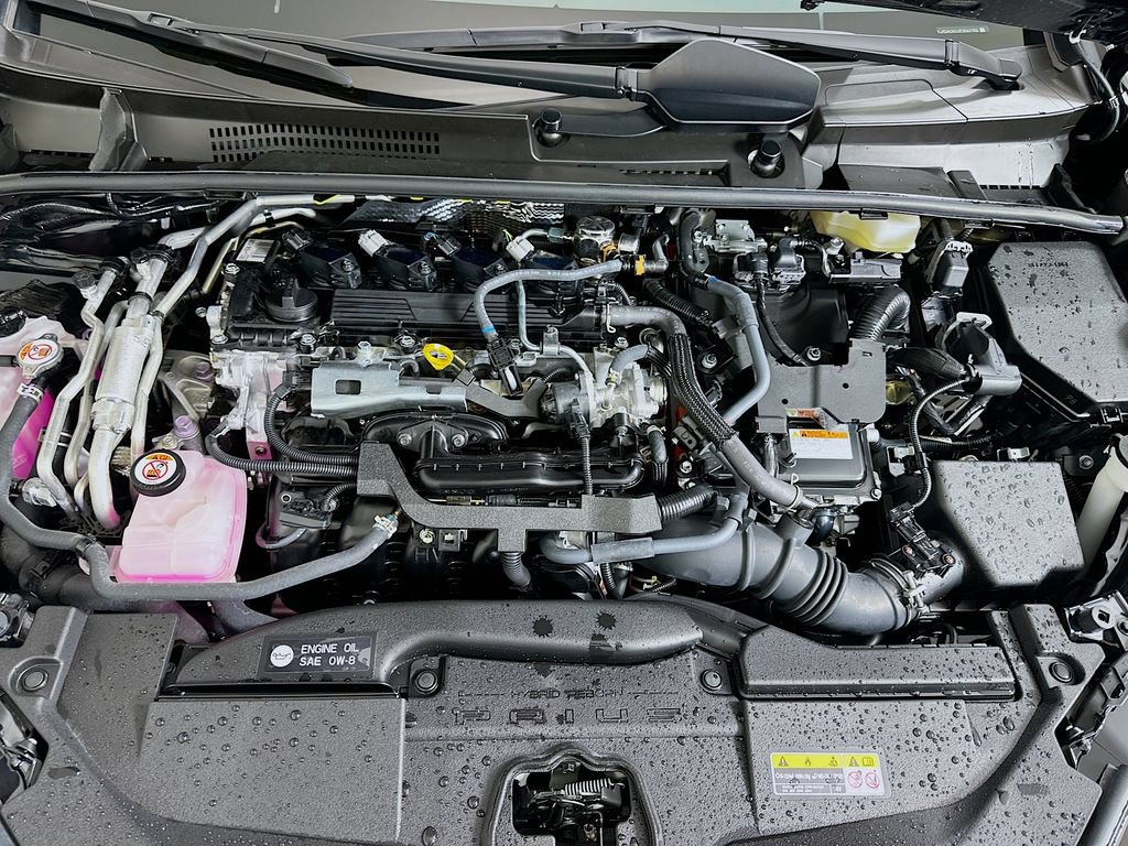 Certified 2026 Toyota Prius Plug-In Hybrid FWD image 28