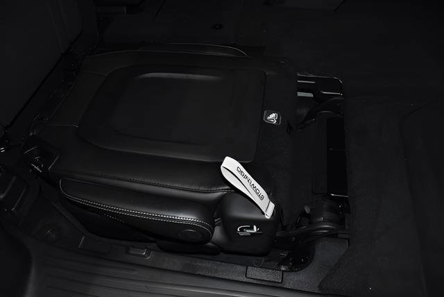 New 2026 Chrysler Pacifica Select AWD/4WD image 37