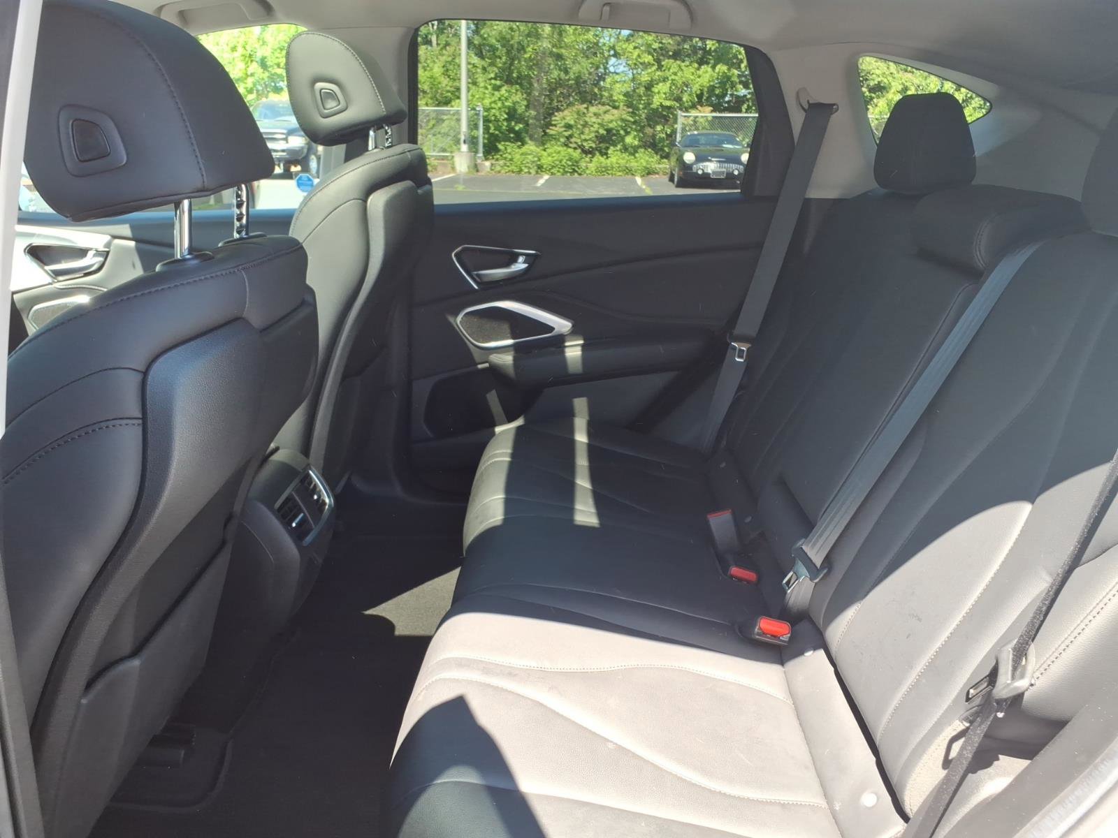 Used 2024 Acura RDX SH-AWD image 16