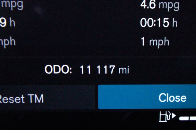 Certified 2025 Volvo XC40 B5 Core image 5