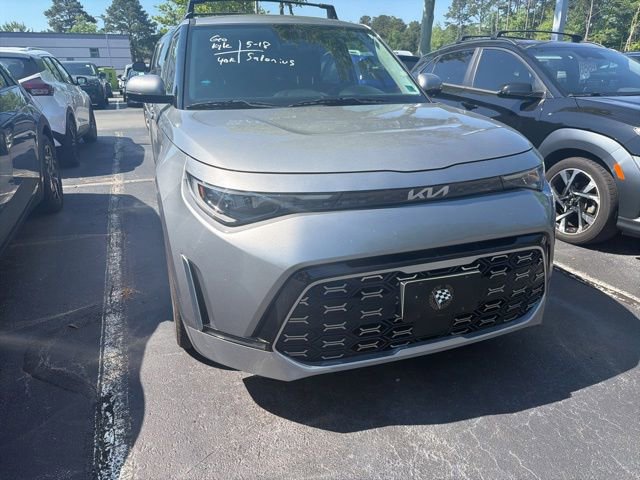 Used 2023 Kia Soul GT-Line w/ GT-Line Technology Package FWD image 2