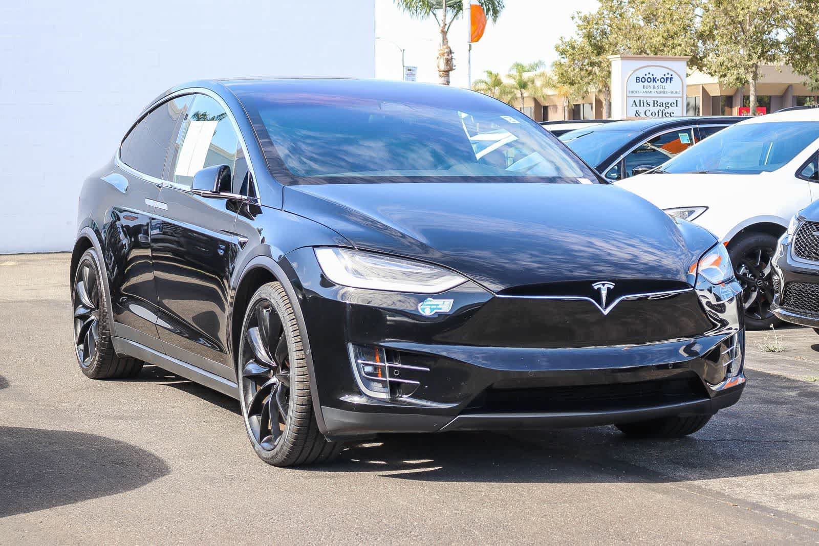 Used 2021 Tesla Model X Long Range AWD/4WD image 3