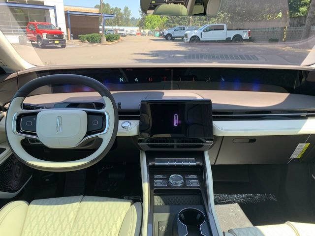 New 2025 Lincoln Nautilus Black Label w/ Jet Appearance Package image 20