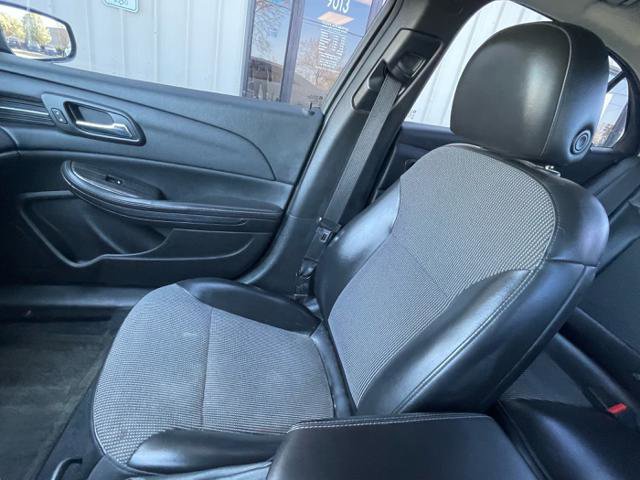 Used 2016 Chevrolet Malibu LT FWD image 23