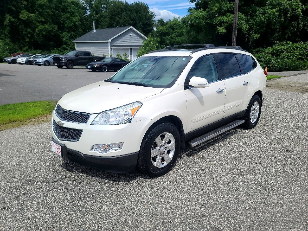 Used 2011 Chevrolet Traverse LT w/ LPO, 'HIT The Road' Package image 3