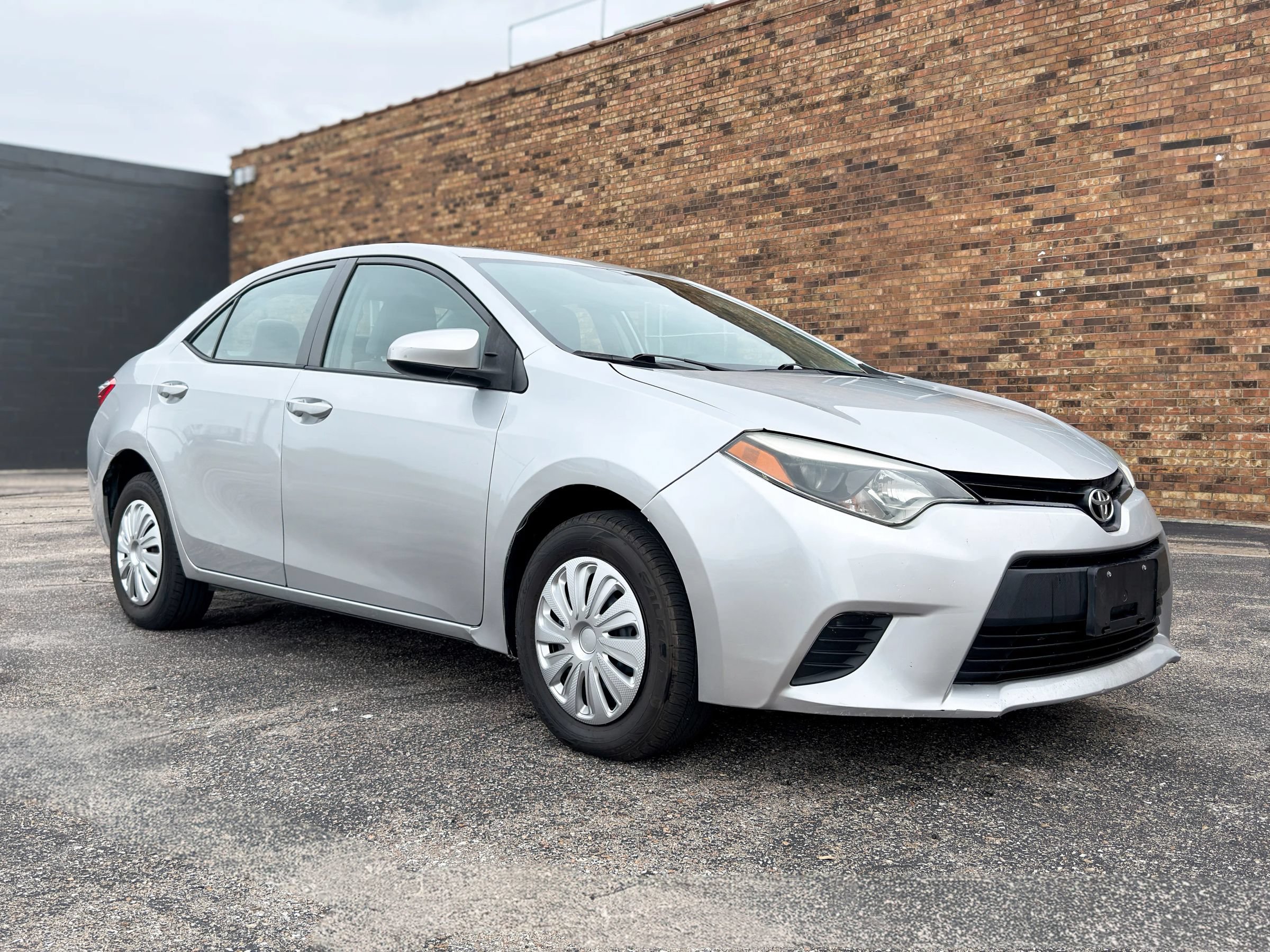 Used 2016 Toyota Corolla L FWD image 1