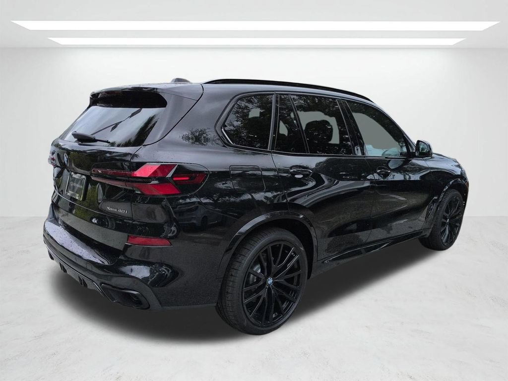 New 2026 BMW X5 xDrive40i w/ M Sport Package AWD/4WD image 4