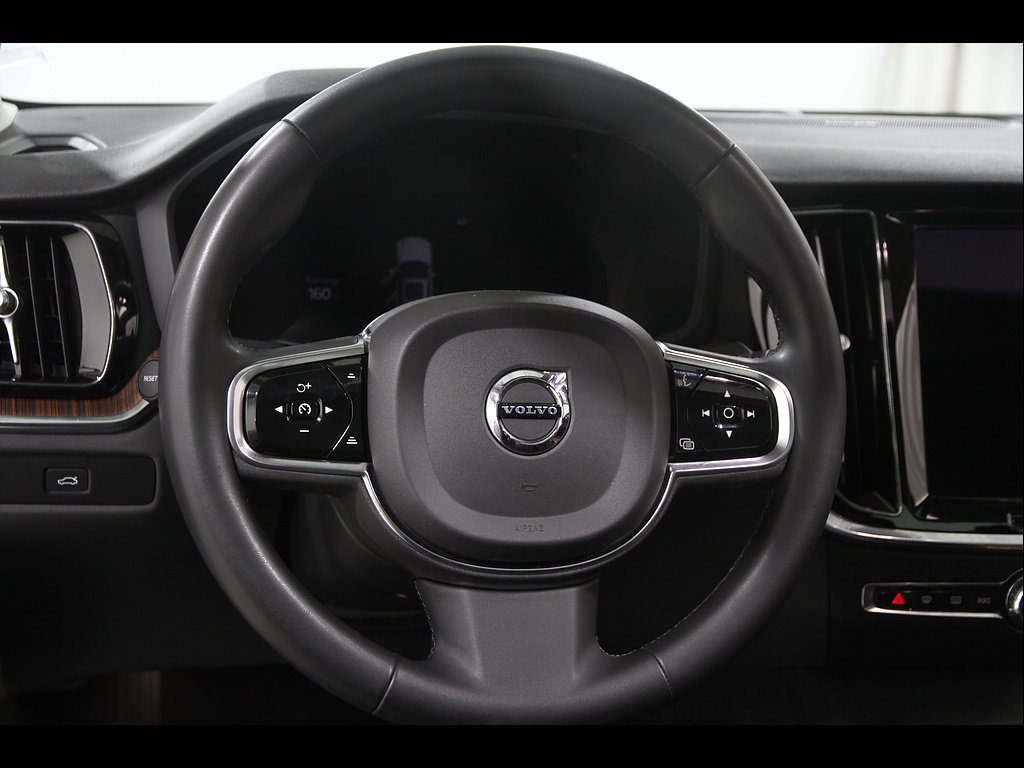 Used 2024 Volvo S60 B5 Plus FWD image 7