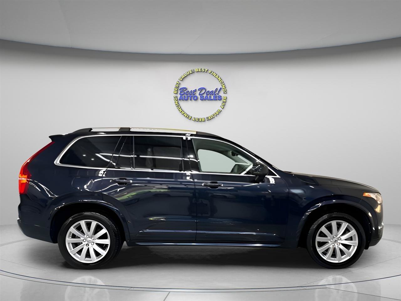 Used 2016 Volvo XC90 T6 Momentum AWD/4WD image 6