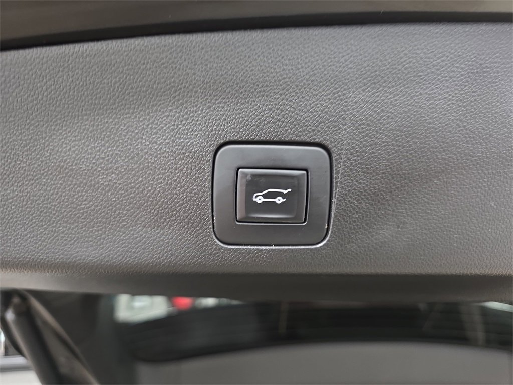 Used 2021 Buick Encore GX Select image 13