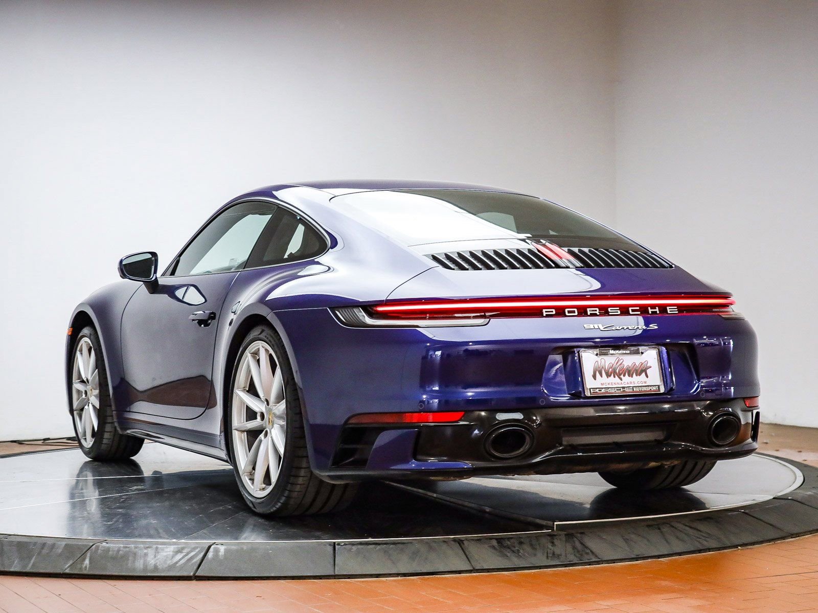 Used 2024 Porsche 911 Carrera S image 8