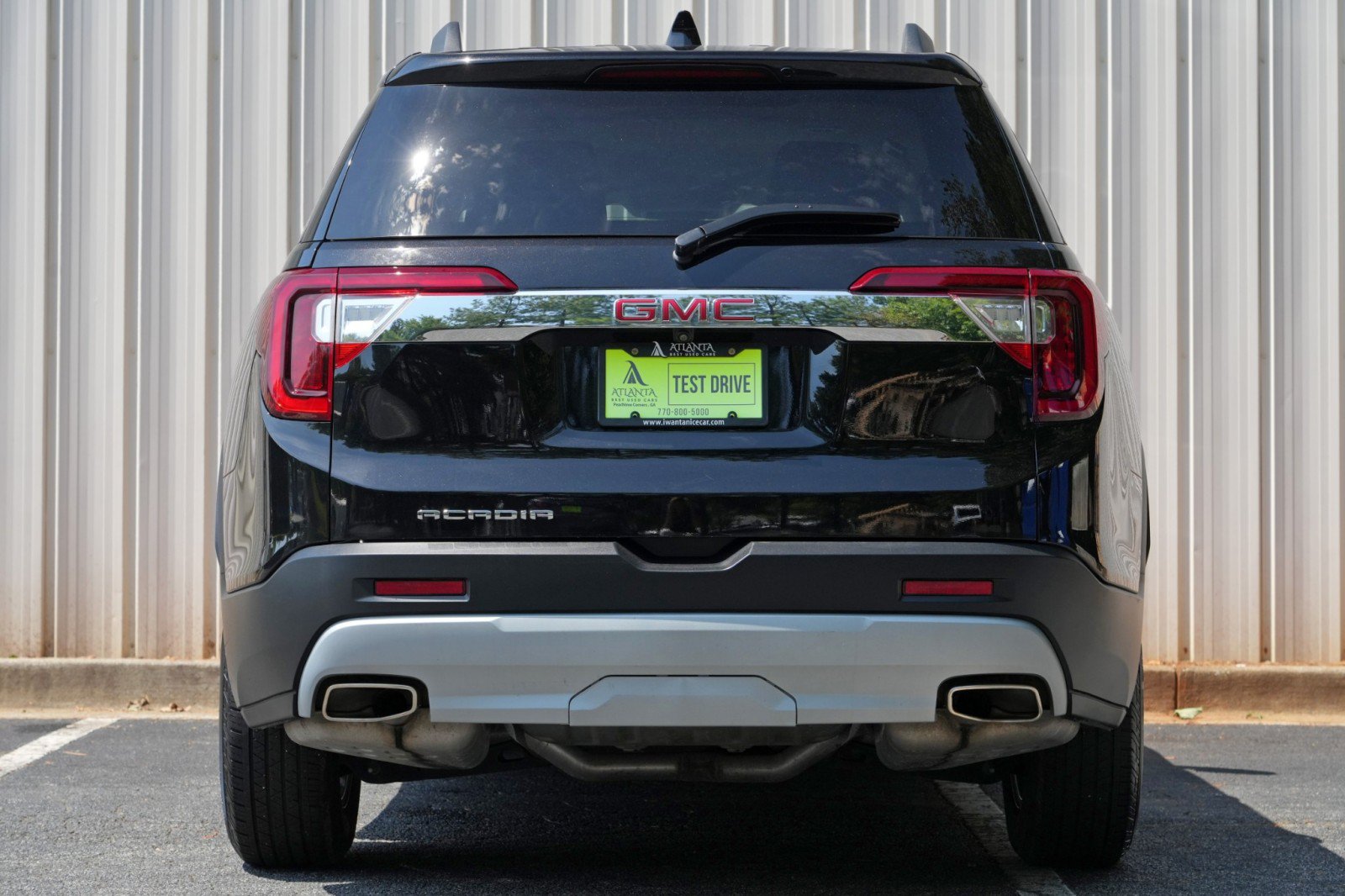 Used 2023 GMC Acadia SLT FWD image 10