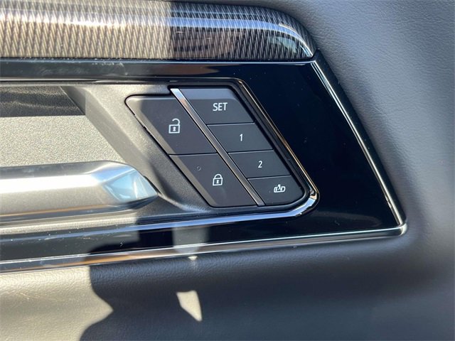 New 2026 GMC Yukon Elevation image 17