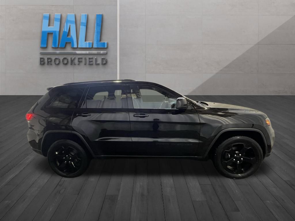 Used 2018 Jeep Grand Cherokee Laredo image 6