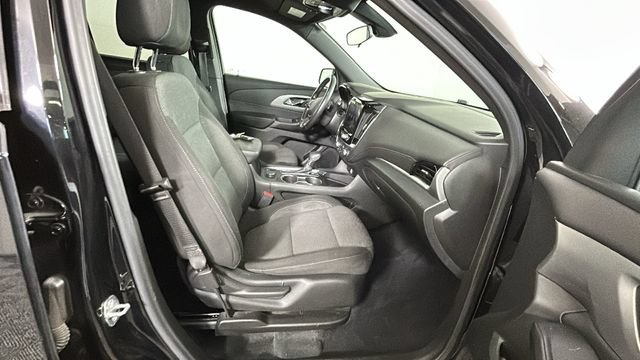Used 2022 Chevrolet Traverse LT FWD image 31