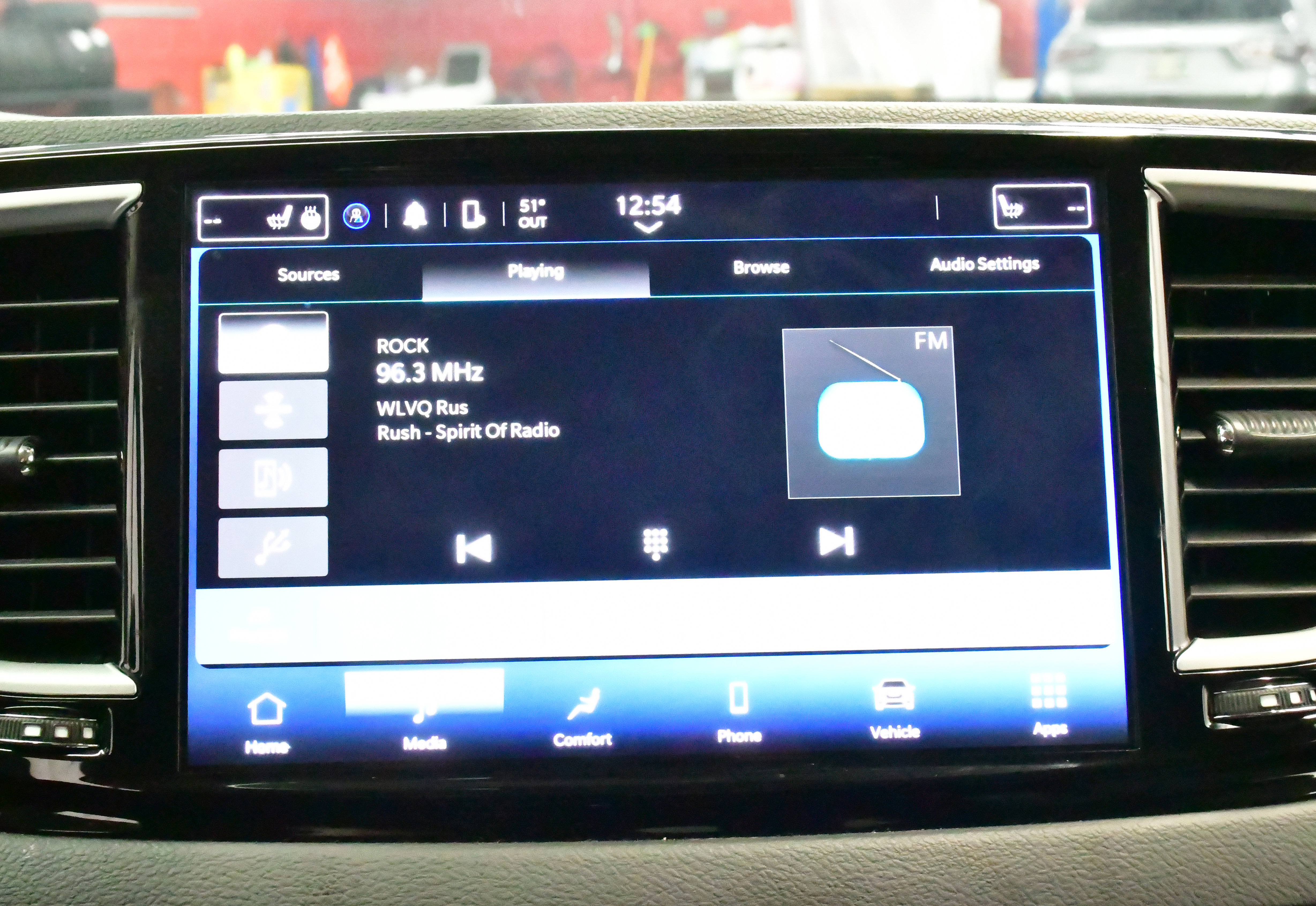 Used 2023 Chrysler Pacifica Limited image 51