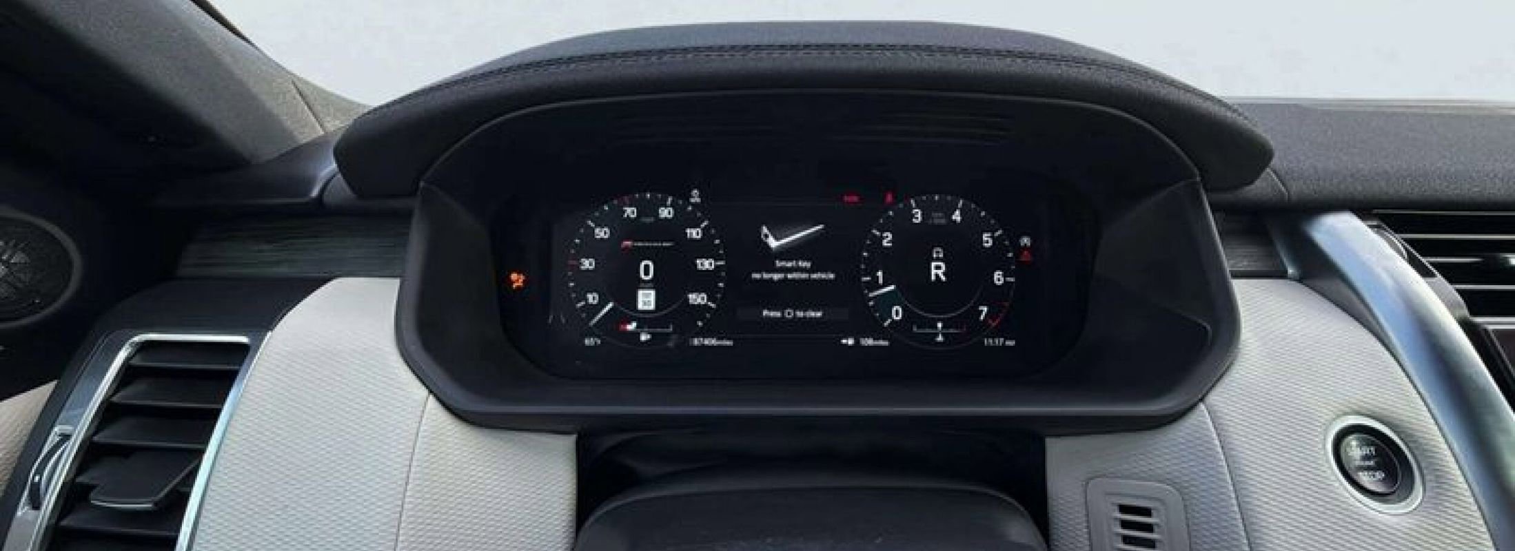 Used 2022 Land Rover Discovery HSE R-Dynamic image 14