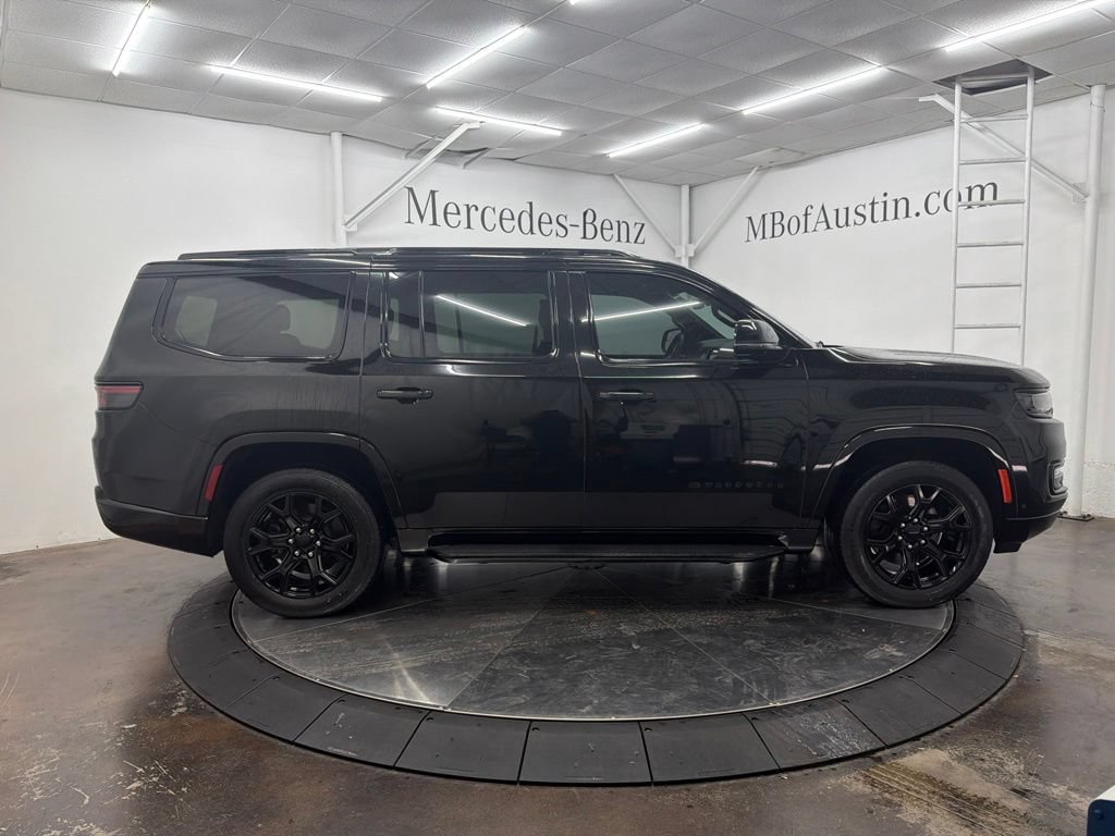 Used 2023 Jeep Wagoneer Series II AWD/4WD image 8