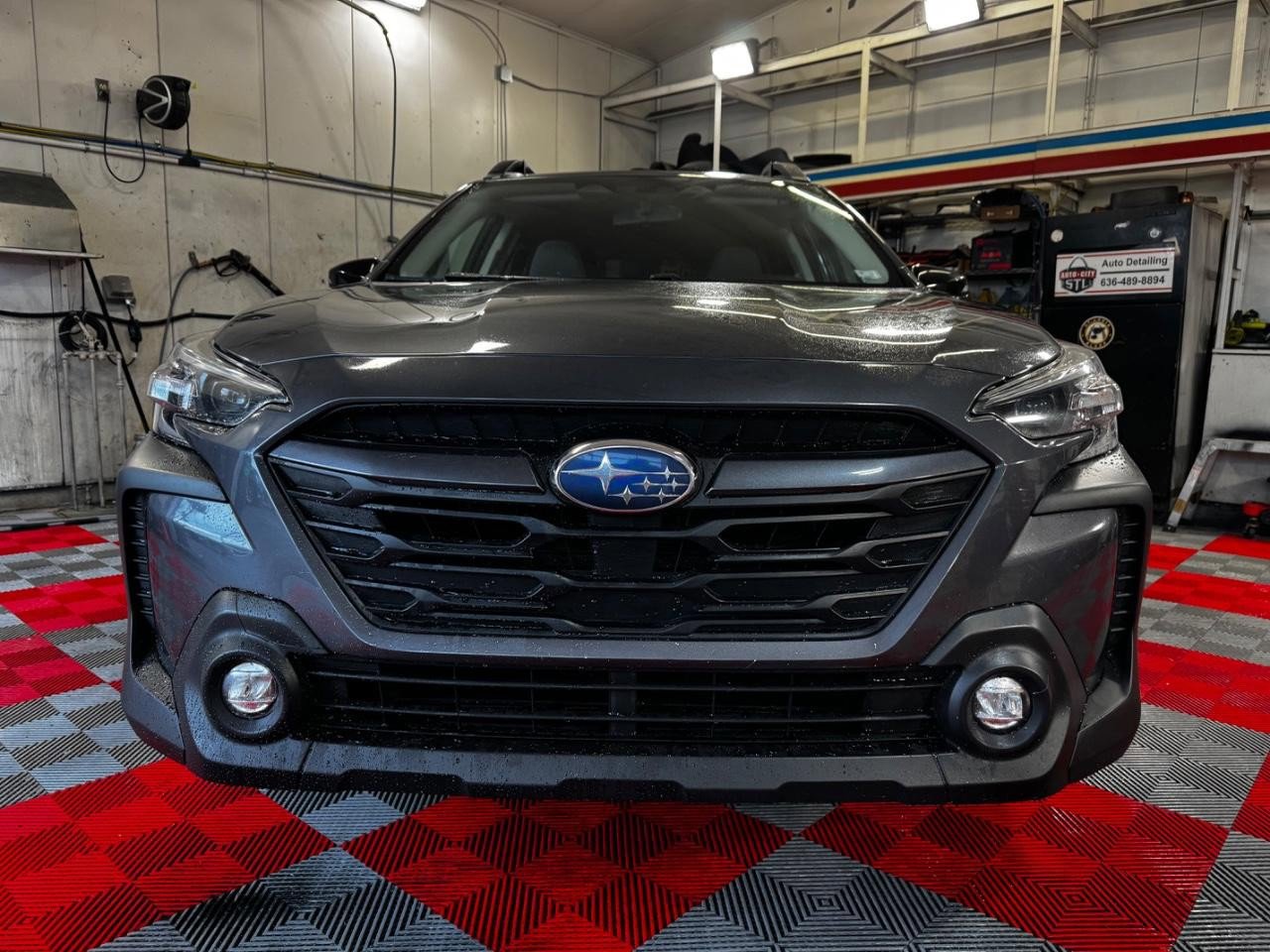 Used 2023 Subaru Outback Premium AWD/4WD image 2