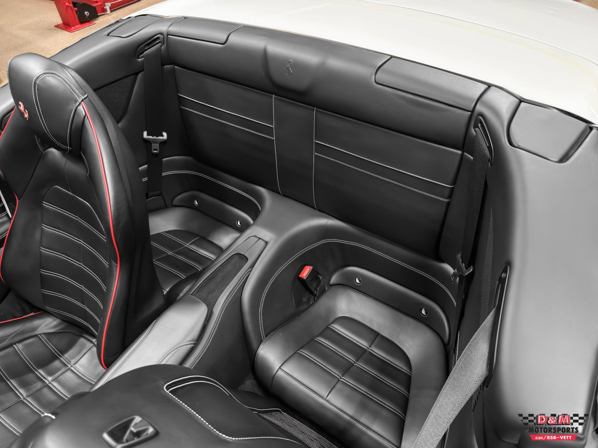 Used 2016 Ferrari California T image 31