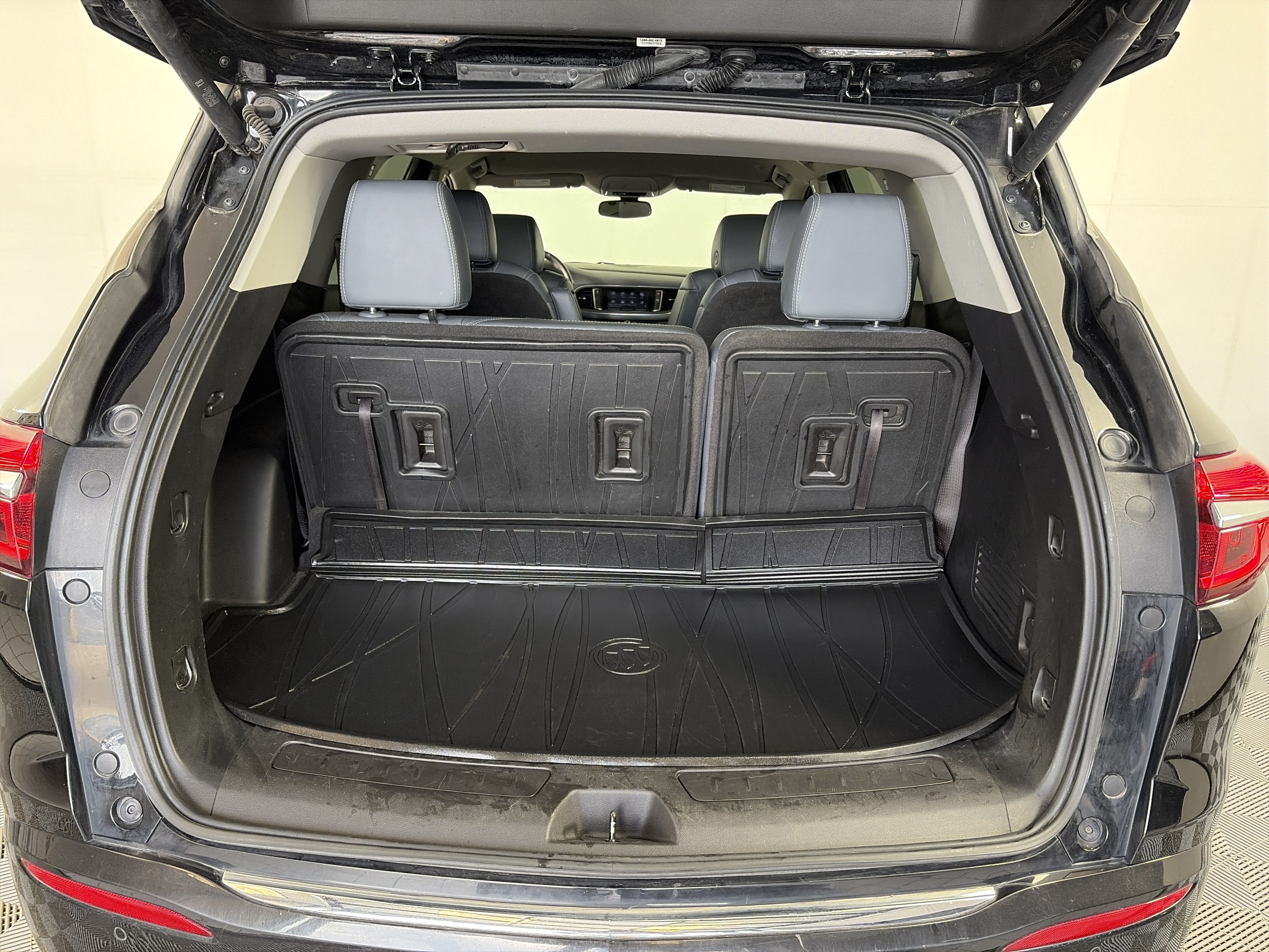 Certified 2021 Buick Enclave Essence w/ Sport Touring Edition FWD image 15